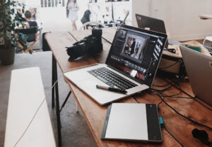 Lee más sobre el artículo Por qué es crucial tener un proveedor de hosting confiable y seguro para tu negocio de fotografía: Descubre Hostingdelcaribe.net